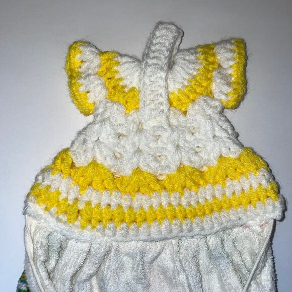 Vintage Crochet Top Hanging Kitchen towel dress shape Grandmacore Cottagecore - Picture 8 of 8
